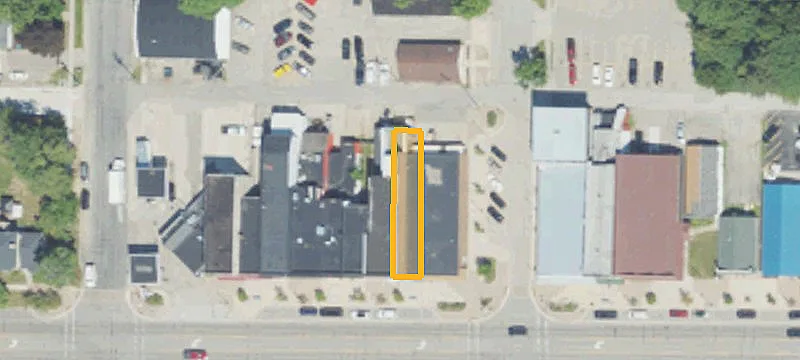 106 Main St