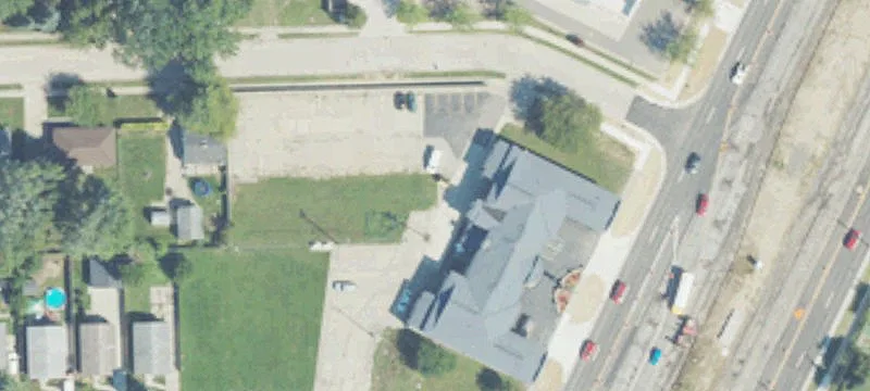 32851 Gratiot Ave