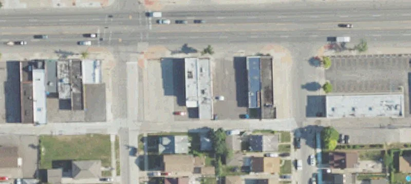15029 Warren Ave