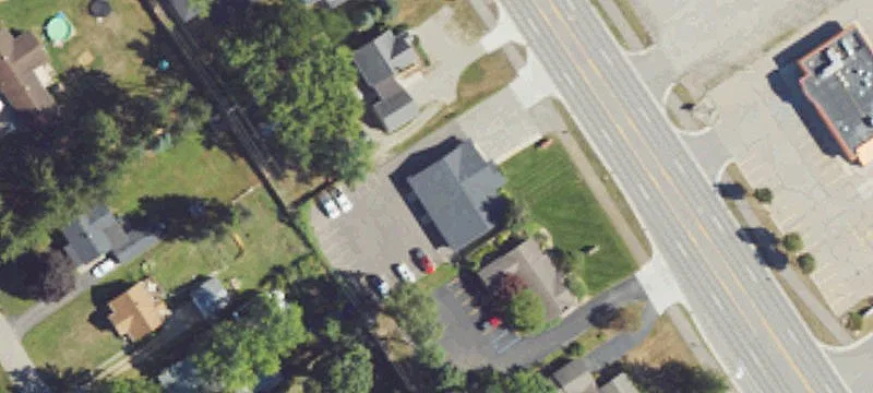 932 Lapeer Rd