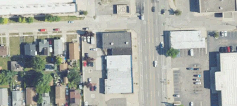 22841 Van Dyke Ave