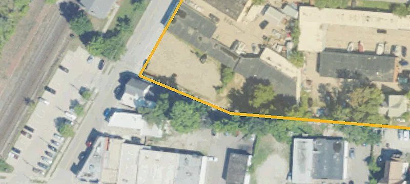 201 Grand Ave