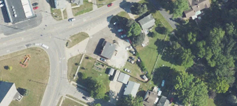1556 Macomb St