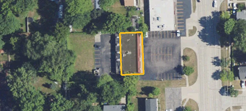 21015 Farmington Rd