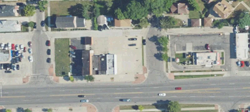 10214 Warren Ave
