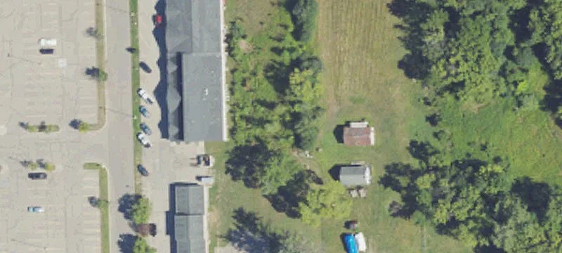 9047 Davison Rd