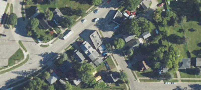 1024 Lk Lansing Rd