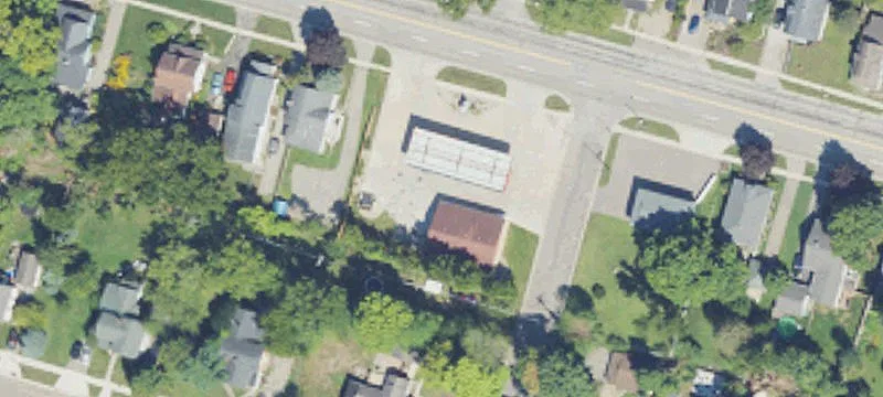 420 Grand Riv Ave