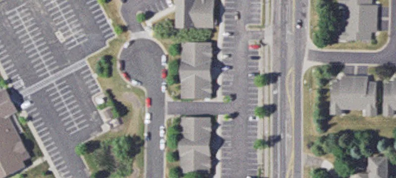 9366 Oak Ave