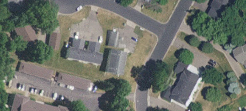 560 Whispering Ln