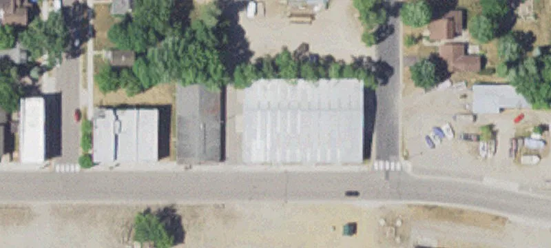 318 Railroad Ave