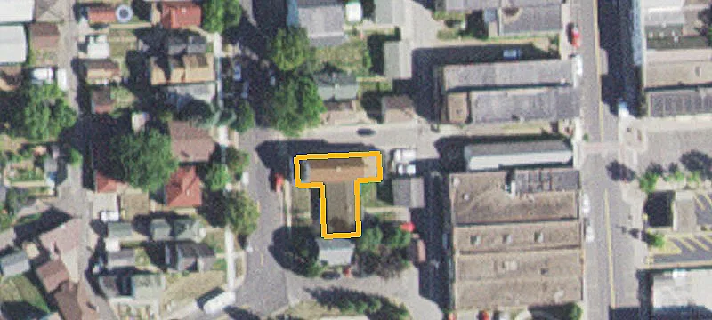 228 Douglas Ave