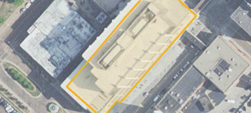 425 Superior St