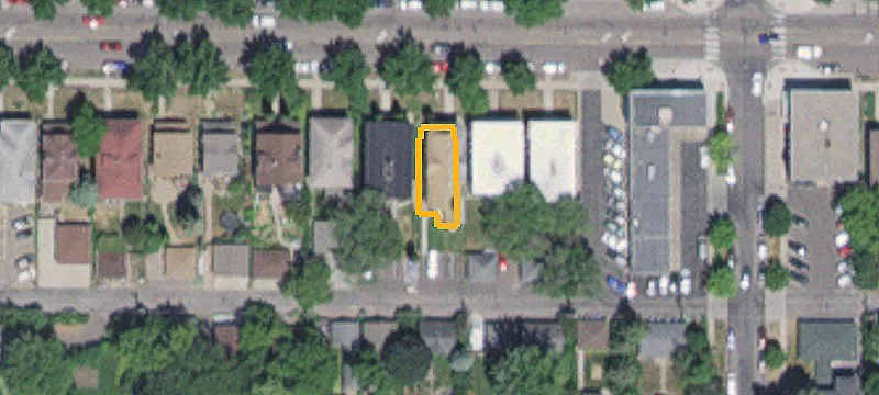 998 Grand Ave