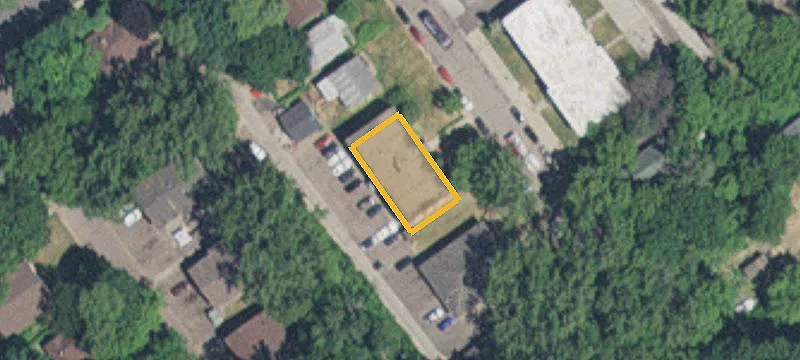 1555 Willis Ave