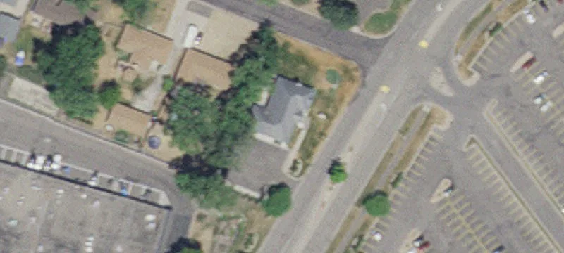 1109 Moore Lk E Dr