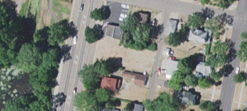 503 1st SE St
