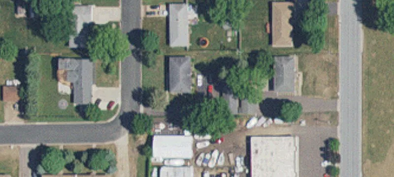 3485 Lester Ave