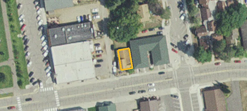 4420 Main St