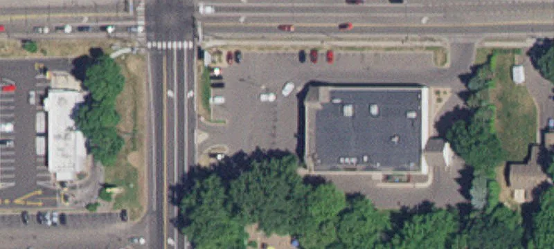 985 Geneva N Ave