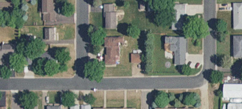 3485 Leroy Ave
