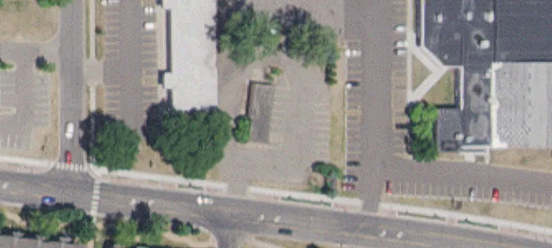 75 Little Canada E Rd