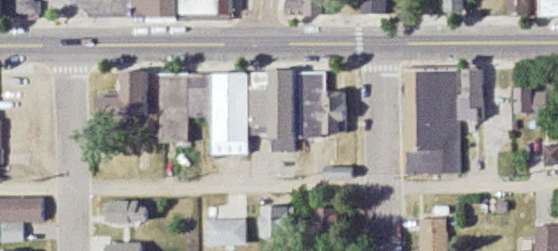 219 Elm W St
