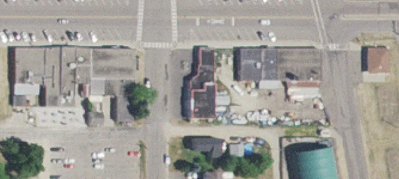 400 Broadway Ave
