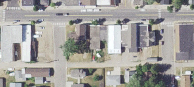 225 Elm W St
