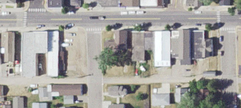 227 Elm W St