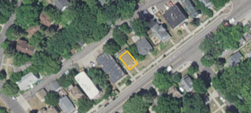 1131 Raymond Ave
