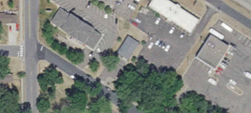 933 Mnr NE Dr