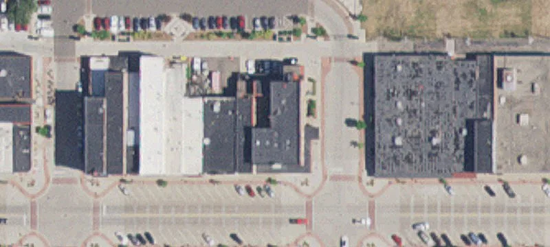221 2nd E St
