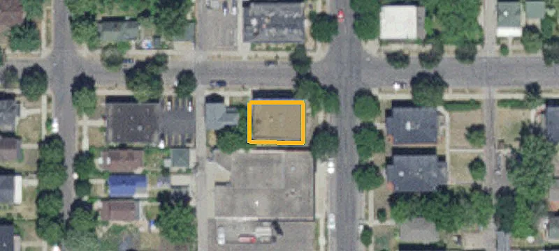 3200 Bloomington Ave