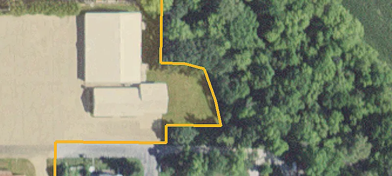101 Maple Ave