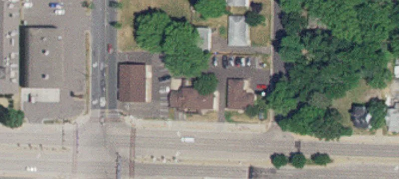 719 Broadway Ave