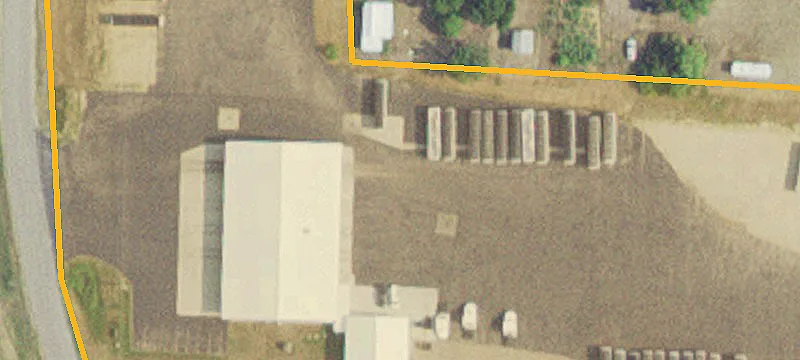 1677 Hwy 59th N