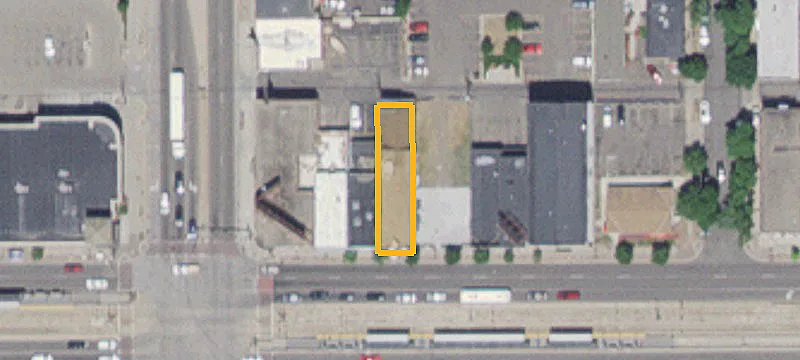 1567 University W Ave