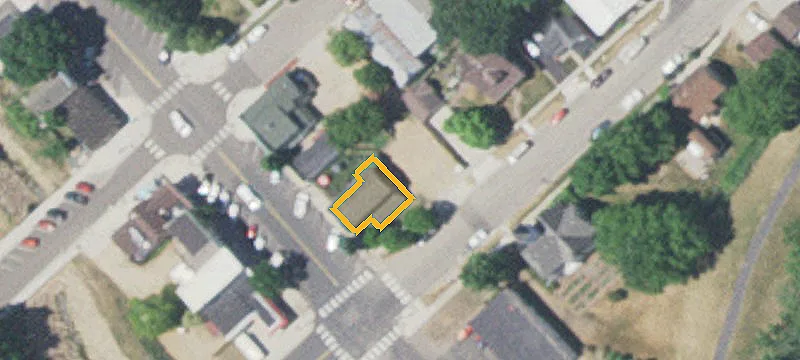 205 Broadway N