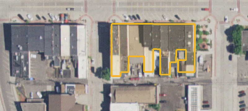 202 2nd E St