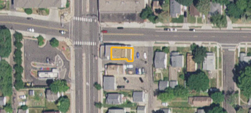 1000 Robert S St