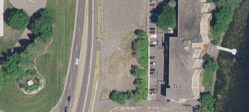 325 Geneva N Ave