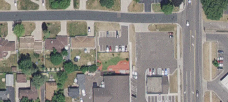1126 Sandhurst W Dr