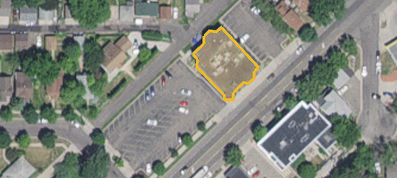 1371 7th W St