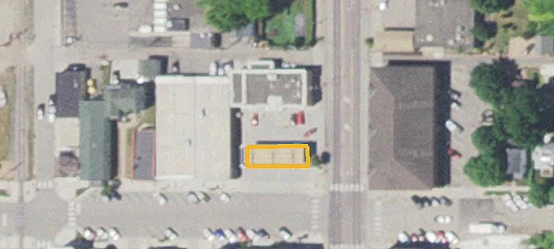 116 Broadway S St