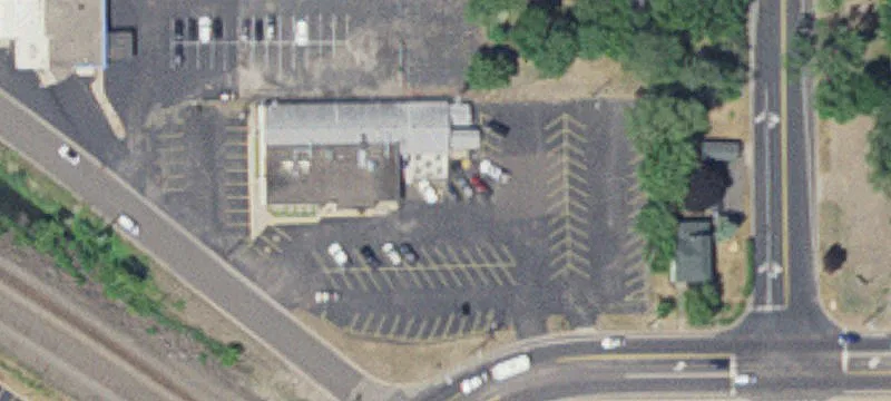 525 Railroad NW Dr
