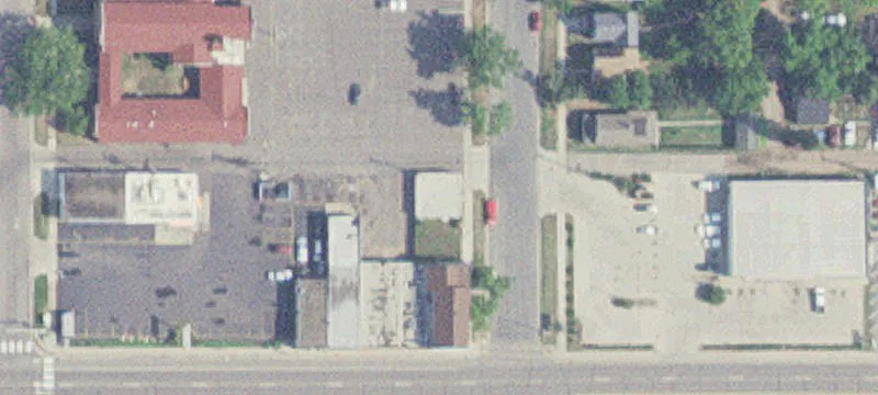 209 9th St