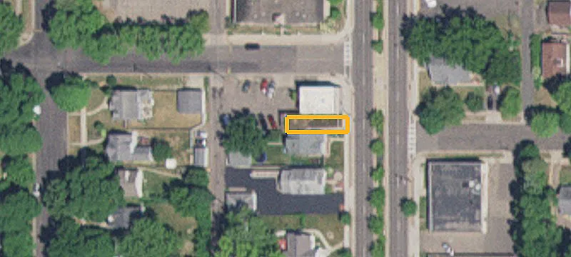 1061 Robert S St