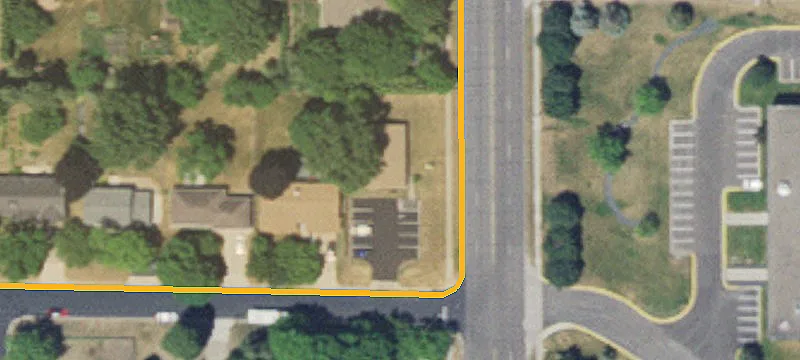 5001 Winnetka N Ave