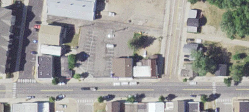 214 Elm W St